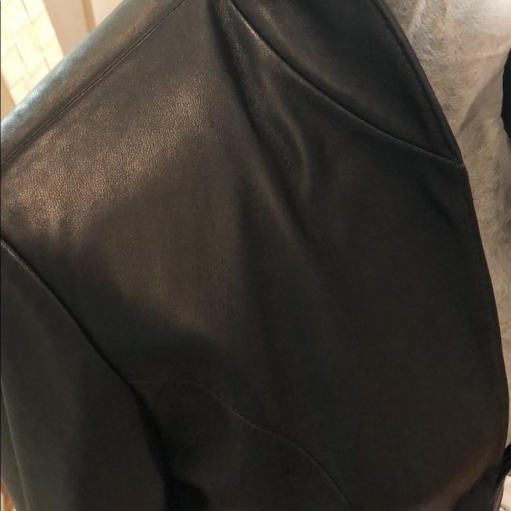 Leather jacket - Picture 5 of 6